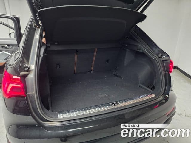 Audi Q3 (F3) Premium, 2023 19