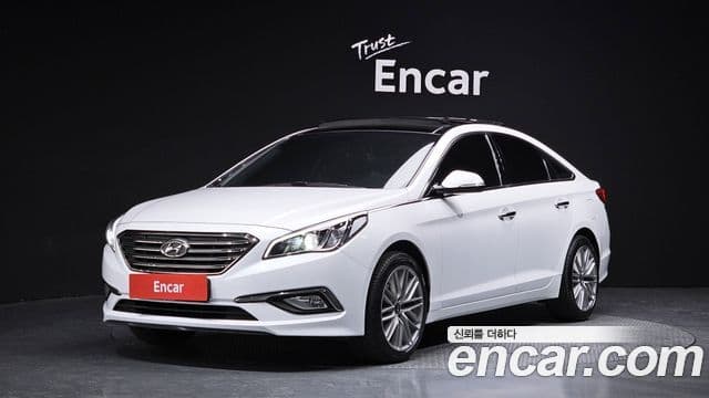Hyundai LF Sonata Special, 2015 1