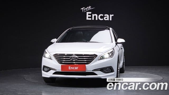 Hyundai LF Sonata Special, 2015 3