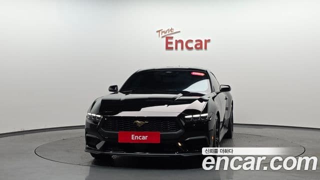 Ford Mustang 7세대 2.3 EcoBoost Premium купе, 2024 3