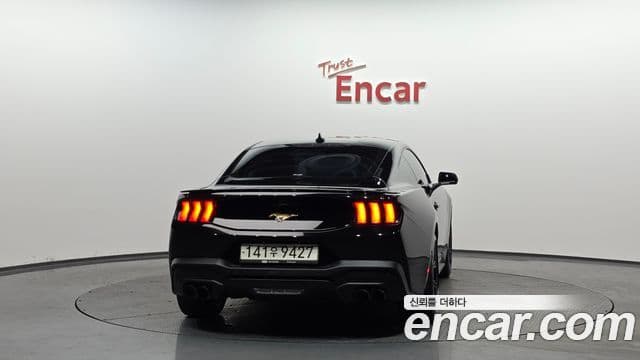 Ford Mustang 7세대 2.3 EcoBoost Premium купе, 2024 4