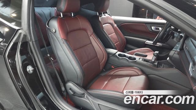 Ford Mustang 7세대 2.3 EcoBoost Premium купе, 2024 10