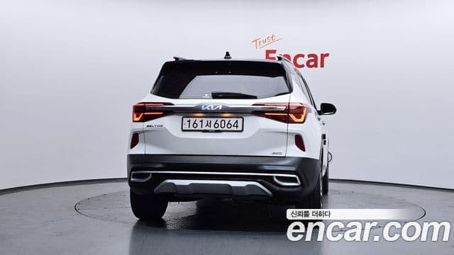 Kia Seltos Signature, 2023 4