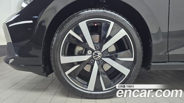 Volkswagen Гольф 8세대 Prestige, 2025 все фото