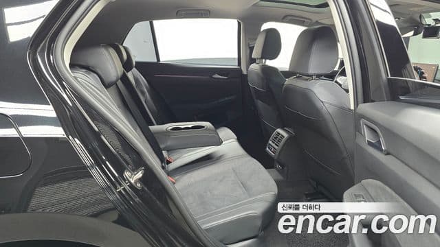 Volkswagen Гольф 8세대 Prestige, 2025 12