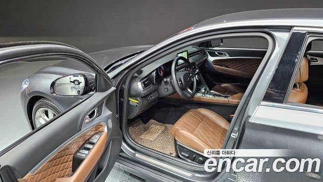 Genesis G70 Elite, 2019 11