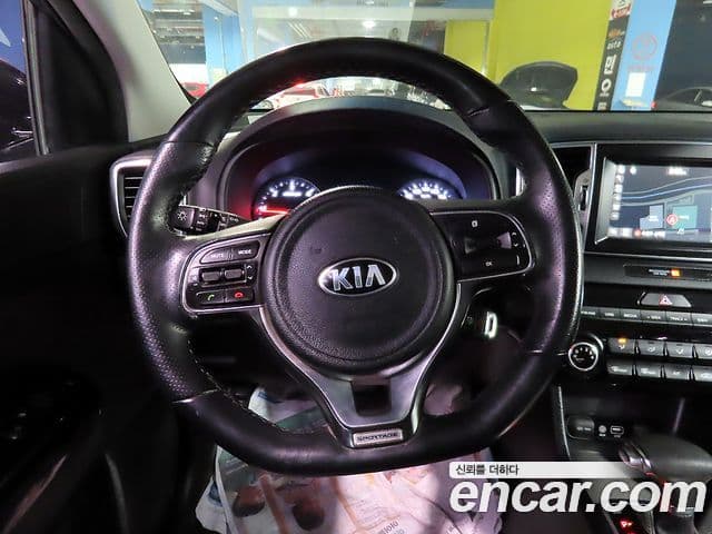Kia Sportage 4세대 дизель 2.0 2WD Trendy, 2016 15