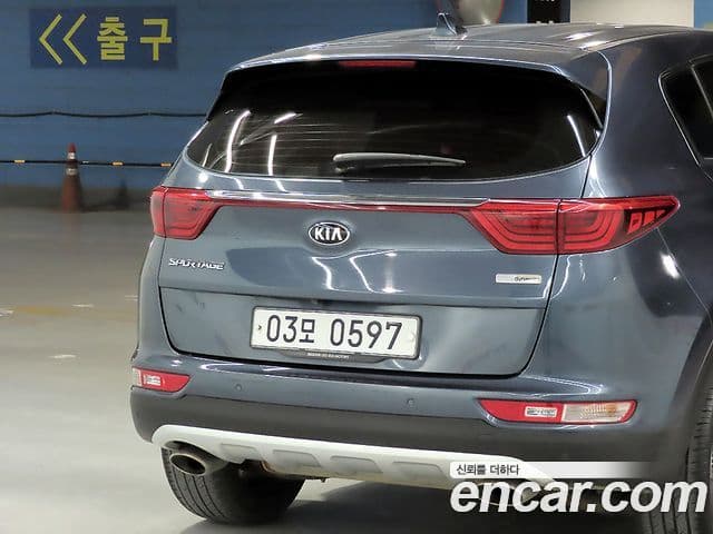 Kia Sportage 4세대 дизель 2.0 2WD Trendy, 2016 19