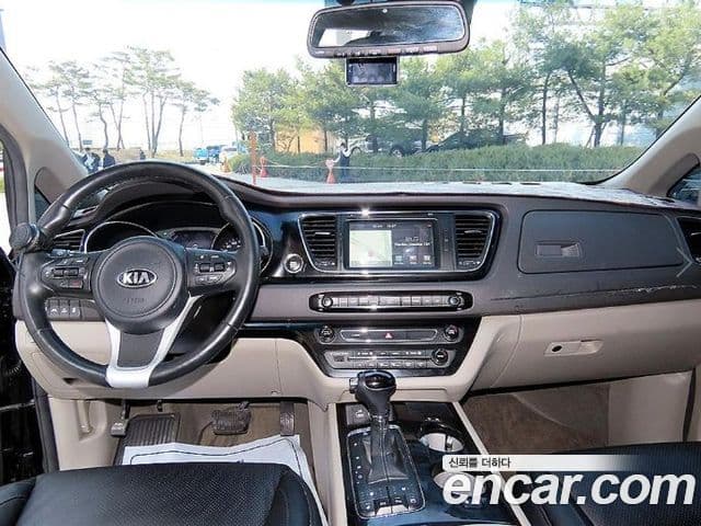 Kia All New Carnival Noblesse, 2016 8