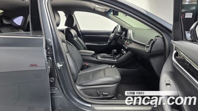 Hyundai Grandeur IG 3.0 LPi Modern (арендный автомобиль), 2018 10