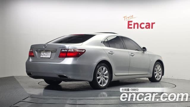 Lexus LS460 XF40, 2009 2