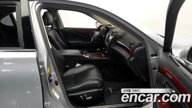 Lexus LS460 XF40, 2009 10