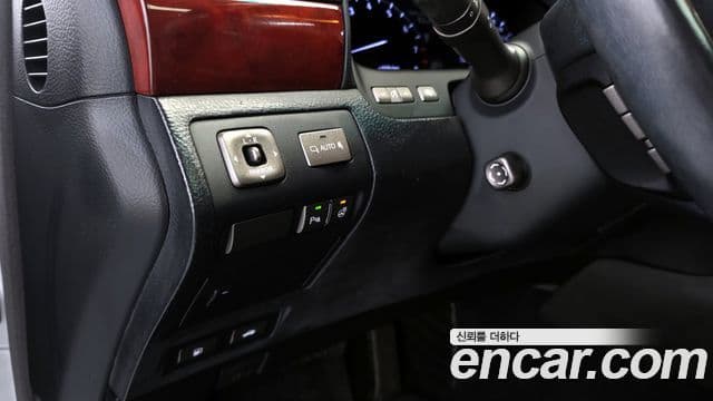 Lexus LS460 XF40, 2009 16