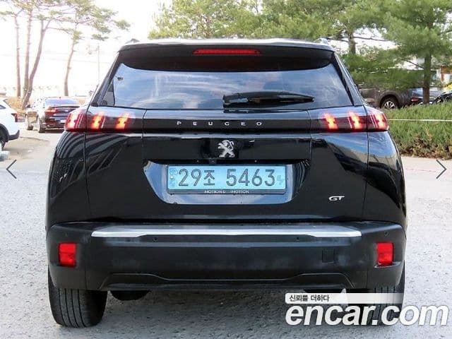 Peugeot e-2008 2세대 EV GT, 2021 4