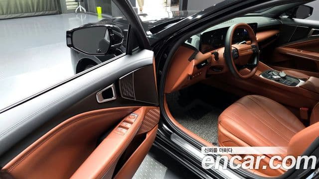 Kia The / новый New K8 гибрид Noblesse Light, 2025 11