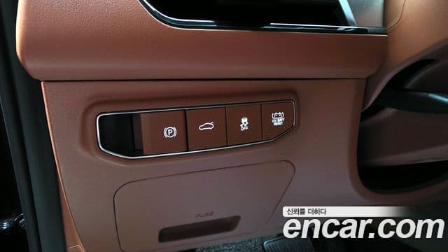 Kia The / новый New K8 гибрид Noblesse Light, 2025 16