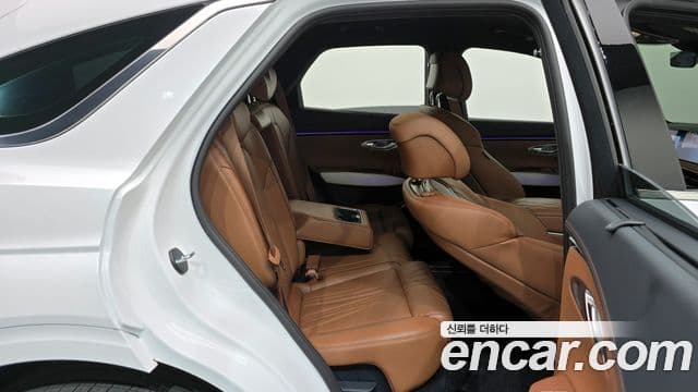 Genesis GV70, 2026 12