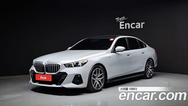 BMW 5시리즈 (G60) 523d M Sport, 2024 1
