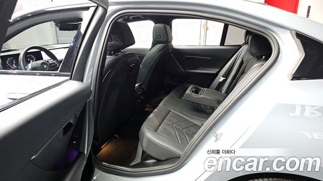 BMW 5시리즈 (G60) 523d M Sport, 2024 11