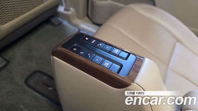 Kia All New Carnival Noblesse, 2018 18