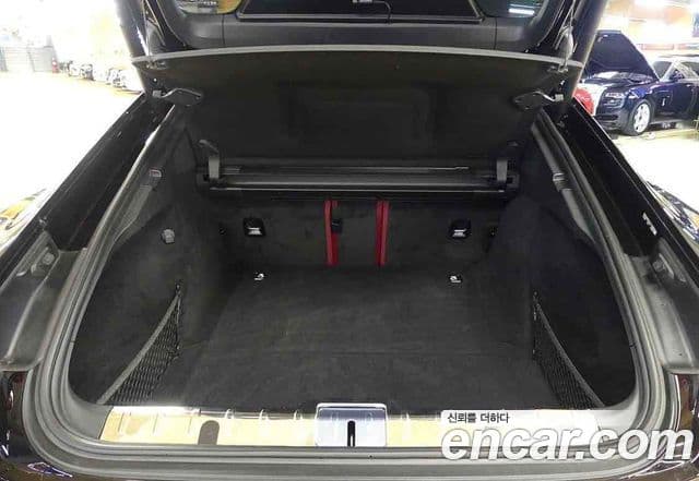 Porsche Panamera (971), 2018 10