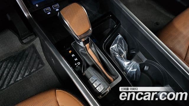 KG모빌리티(SsangYong) Torres Black Edition, 2024 9