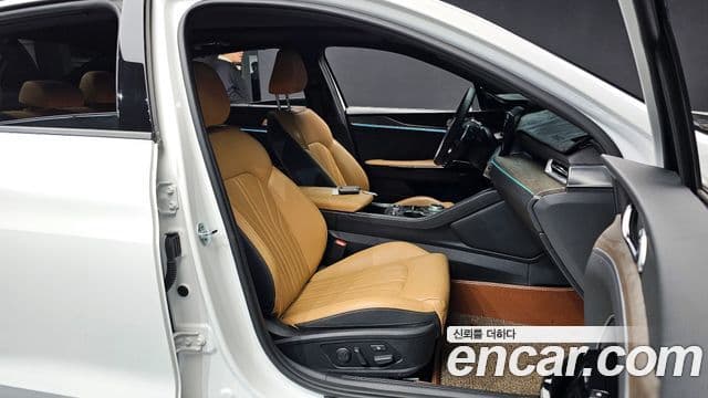 Kia K5 3세대 Signature, 2021 10
