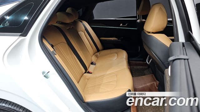 Kia K5 3세대 Signature, 2021 12