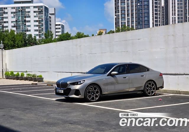 BMW 5시리즈 (G60) 530i xDrive M Sport, 2025 6