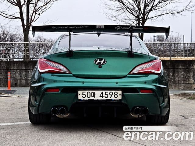 Hyundai Genesis купе GT-R, 2010 4