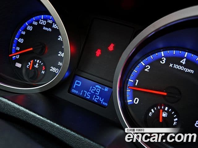 Hyundai Genesis купе GT-R, 2010 8