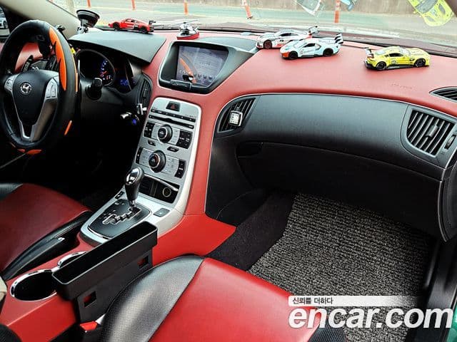 Hyundai Genesis купе GT-R, 2010 9