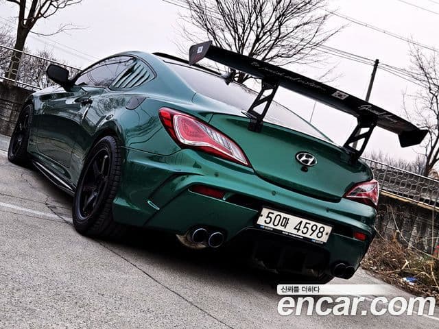 Hyundai Genesis купе GT-R, 2010 12