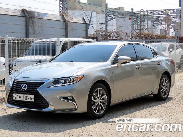 Lexus New ES300h XV60, 2017 2