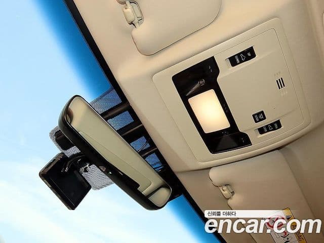 Lexus New ES300h XV60, 2017 15