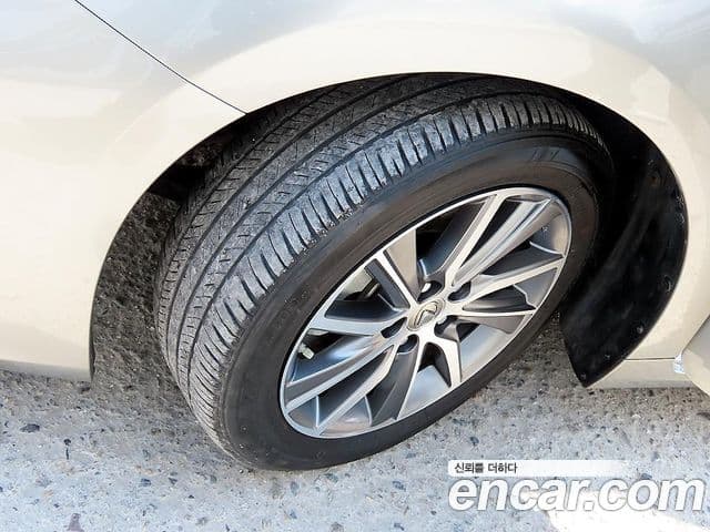 Lexus New ES300h XV60, 2017 20