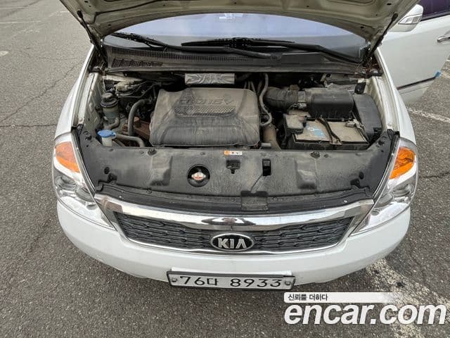 Kia Carnival R люксовая версия, 2014 6