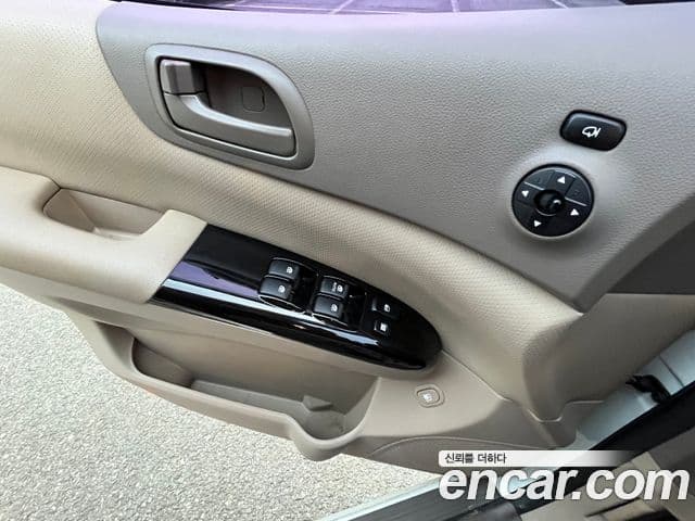 Kia Carnival R люксовая версия, 2014 17