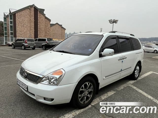 Kia Carnival R люксовая версия, 2014 19