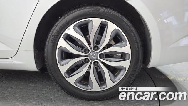 Renault Korea(Samsung) SM6 2.0 LPe RE (для людей с инвалидностью), 2017 все фото