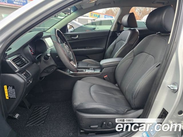 Kia K5 2세대 Prestige, 2016 17