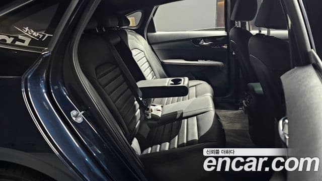 Kia The / новый New K3 2세대 Signature, 2022 12