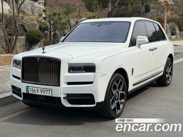 Rolls-Royce Cullinan 6.7 V12 чёрный эмблема, badge, 2023 1