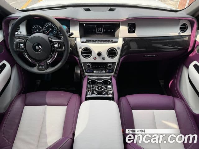 Rolls-Royce Cullinan 6.7 V12 чёрный эмблема, badge, 2023 16