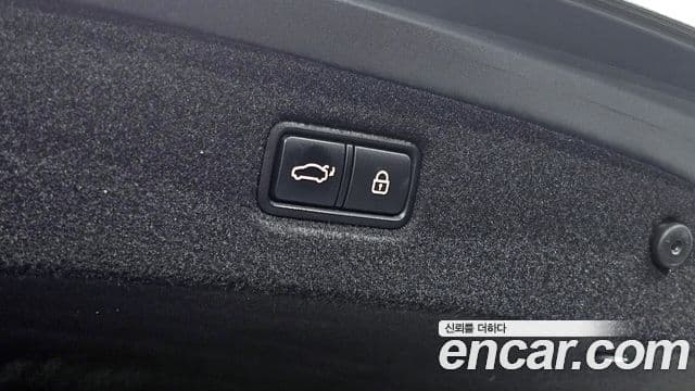 Genesis G90 Luxury, 2019 20