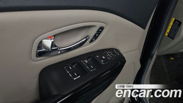 Kia The / новый New Carnival Special, 2019 17