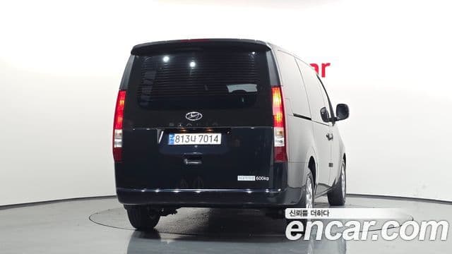Hyundai Staria Modern, 2023 4