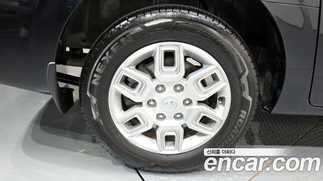 Hyundai Staria Modern, 2023 все фото