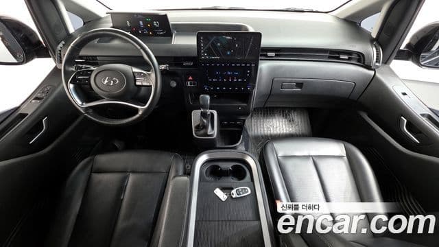 Hyundai Staria Modern, 2023 7