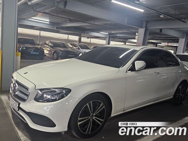 Mercedes-Benz E-класс W213 Avantgarde, 2020 все фото